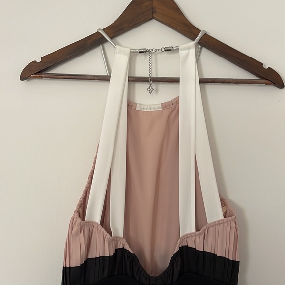 BCBG NWT DRESS! Perfect for prom, wedding, birthdays.. - Picture 5 of 7